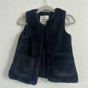 Zara girls outwear collection faux fur dark grey vest size 5